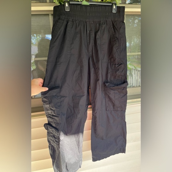 Aerie Black Cargo Wide Leg Pants elastic waist Size L Regular - Picture 3 of 9